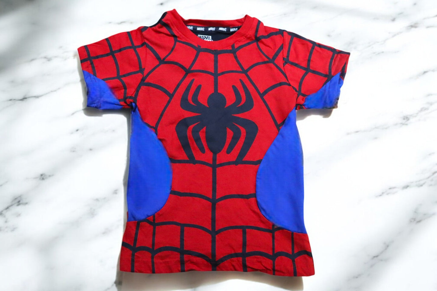BRANDED T-SHIRT