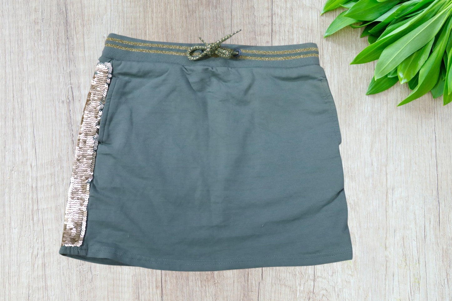 BRANDED skirt